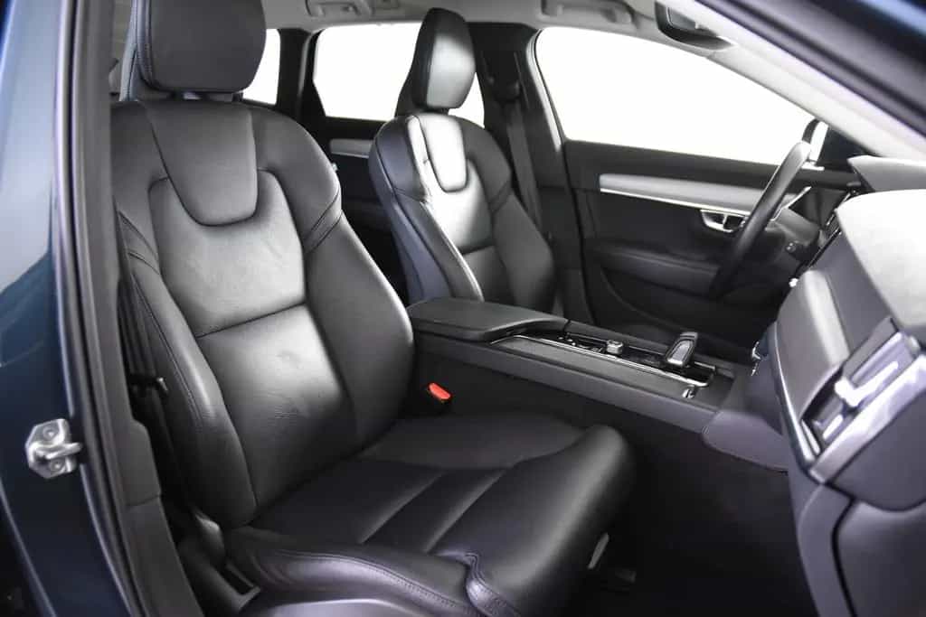 Volvo V90 B4 Inscription *1.Hand*Leder*Memory*AHK* 01/2021-photo-2