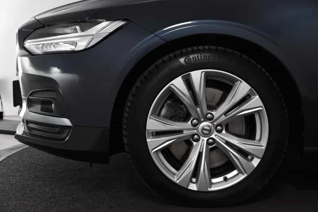 Volvo V90 B4 Inscription *1.Hand*Leder*Memory*AHK* 01/2021-photo-31