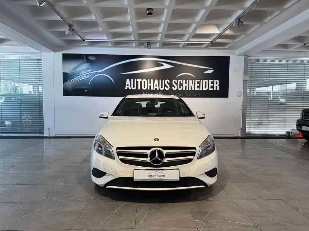 Mercedes-Benz A 200 CDI / d *Automatik*Navi* 05/2014-photo-1