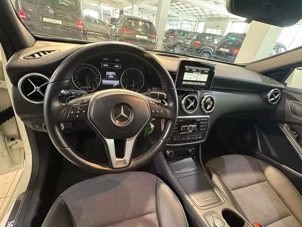 Mercedes-Benz A 200 CDI / d *Automatik*Navi* 05/2014-photo-19