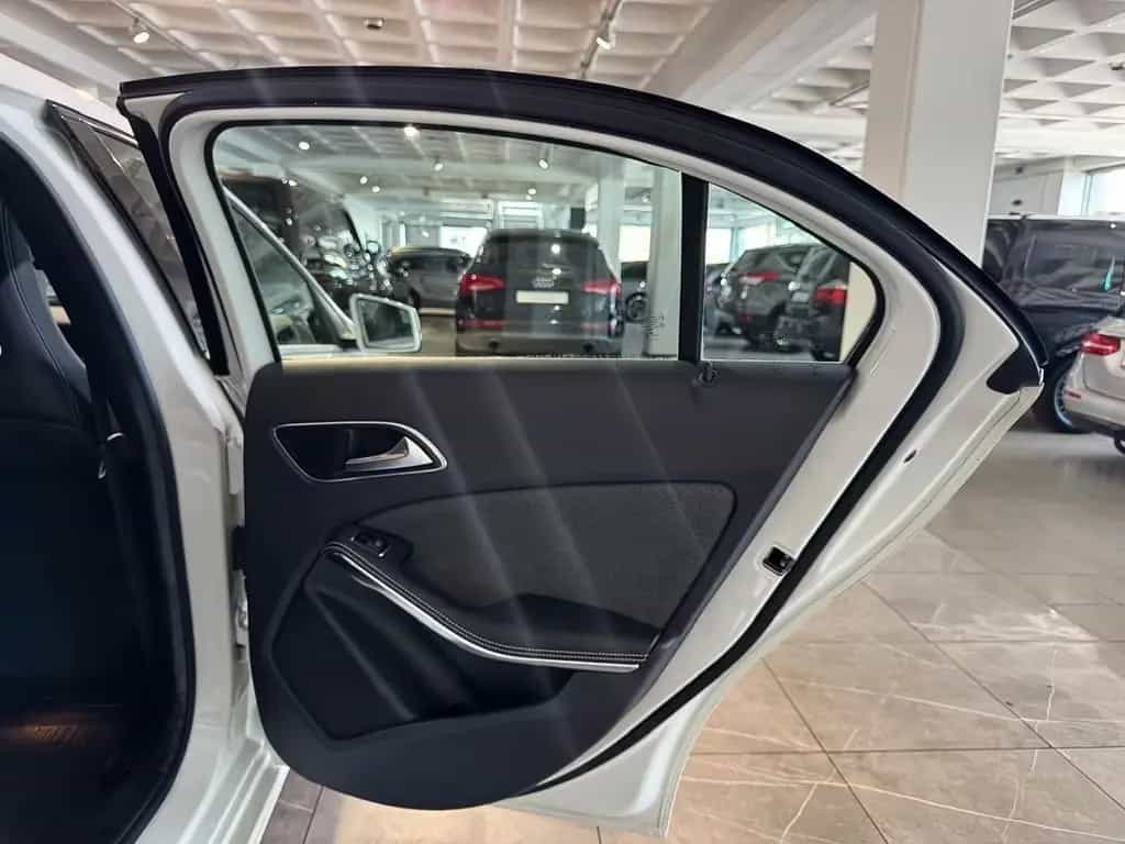 Mercedes-Benz A 200 CDI / d *Automatik*Navi* 05/2014-photo-23