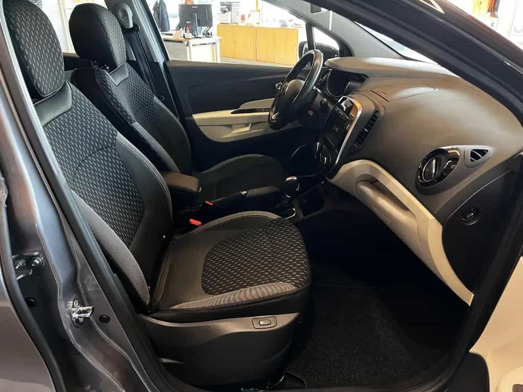 Renault Captur 1.3 TCe 150 GPF Collection LED+Navi+SHZ 10/2019-photo-12