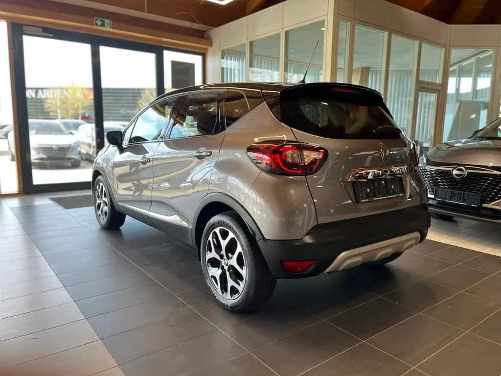 Renault Captur 1.3 TCe 150 GPF Collection LED+Navi+SHZ 10/2019-photo-4