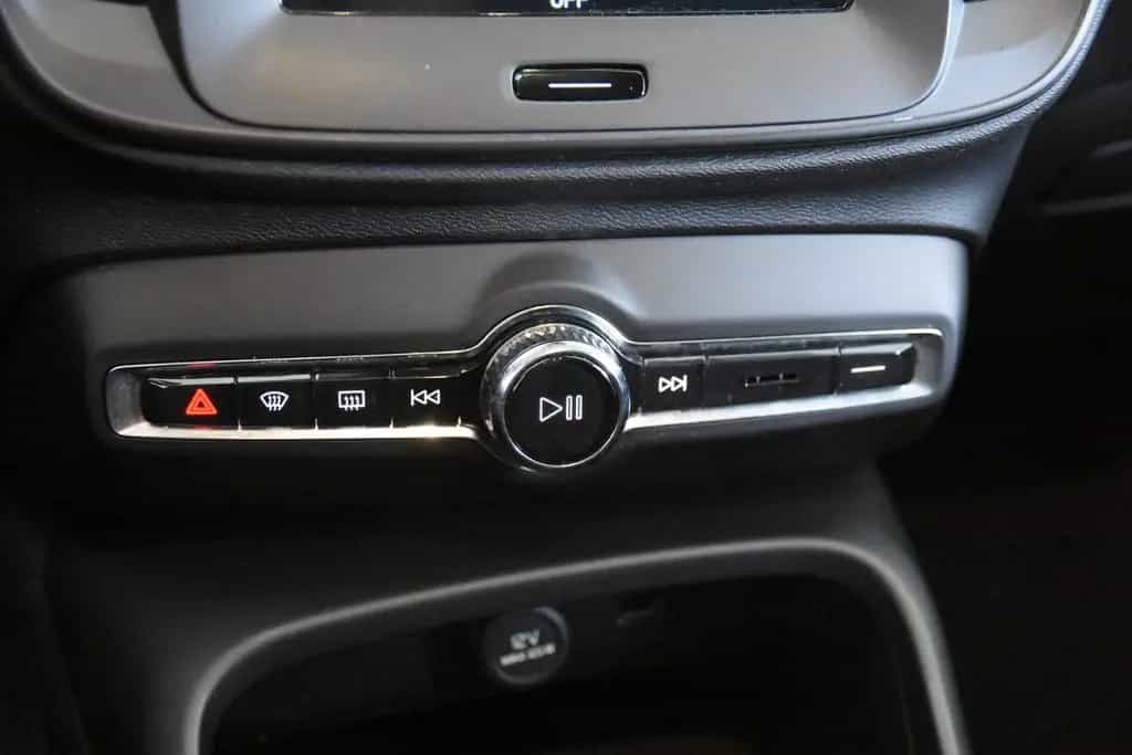 Volvo XC40 T2 Momentum *1.Hand*Navi*Park ass.* 02/2021-photo-16