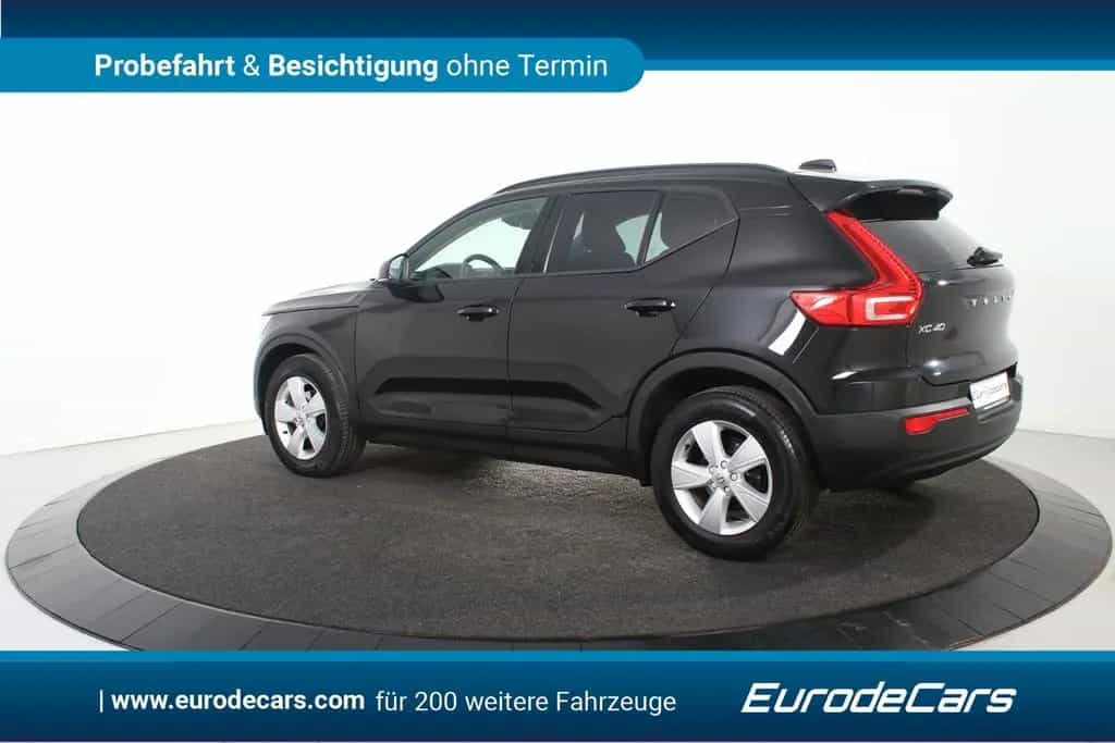 Volvo XC40 T2 Momentum *1.Hand*Navi*Park ass.* 02/2021-photo-23