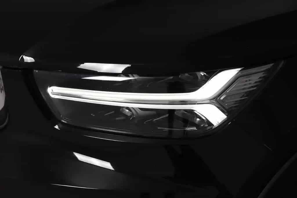 Volvo XC40 T2 Momentum *1.Hand*Navi*Park ass.* 02/2021-photo-26