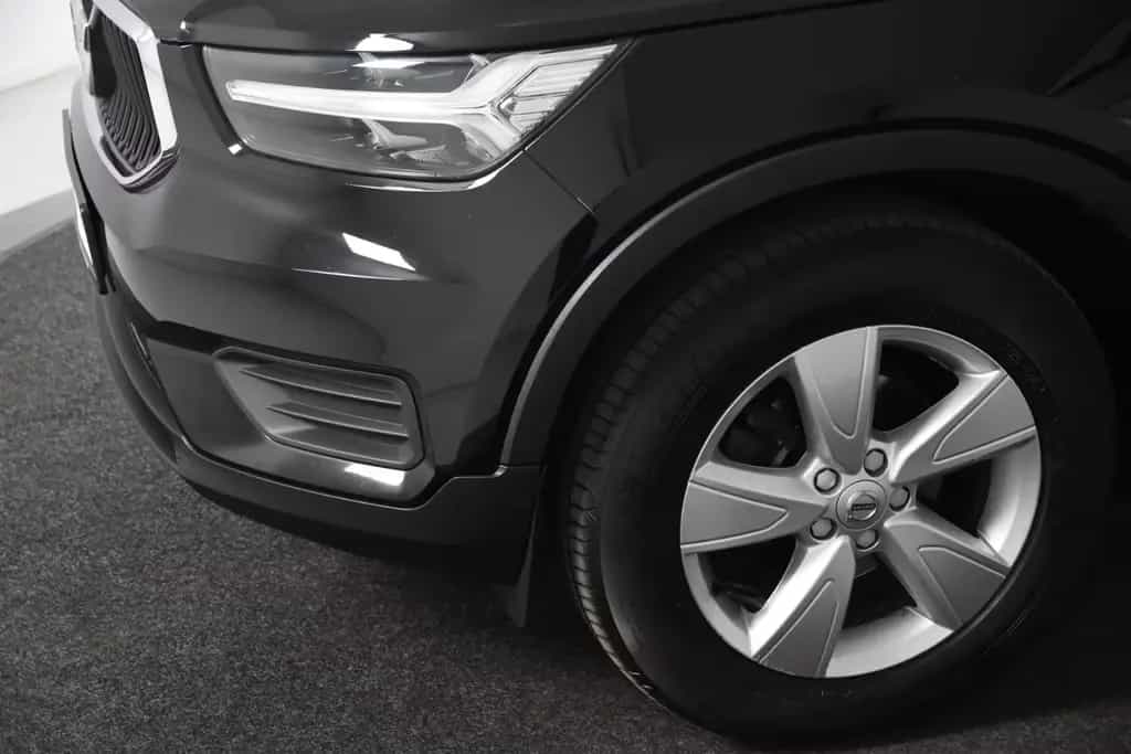 Volvo XC40 T2 Momentum *1.Hand*Navi*Park ass.* 02/2021-photo-28