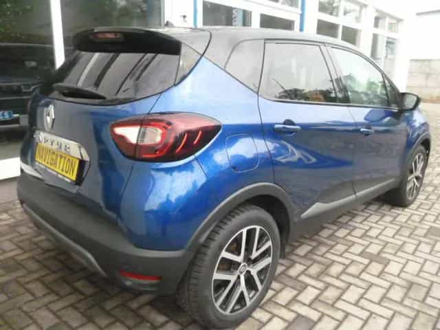 Renault Captur TCe 150 Version S NAVI+SHZ+R.KAM+PDC 09/2018-photo-3