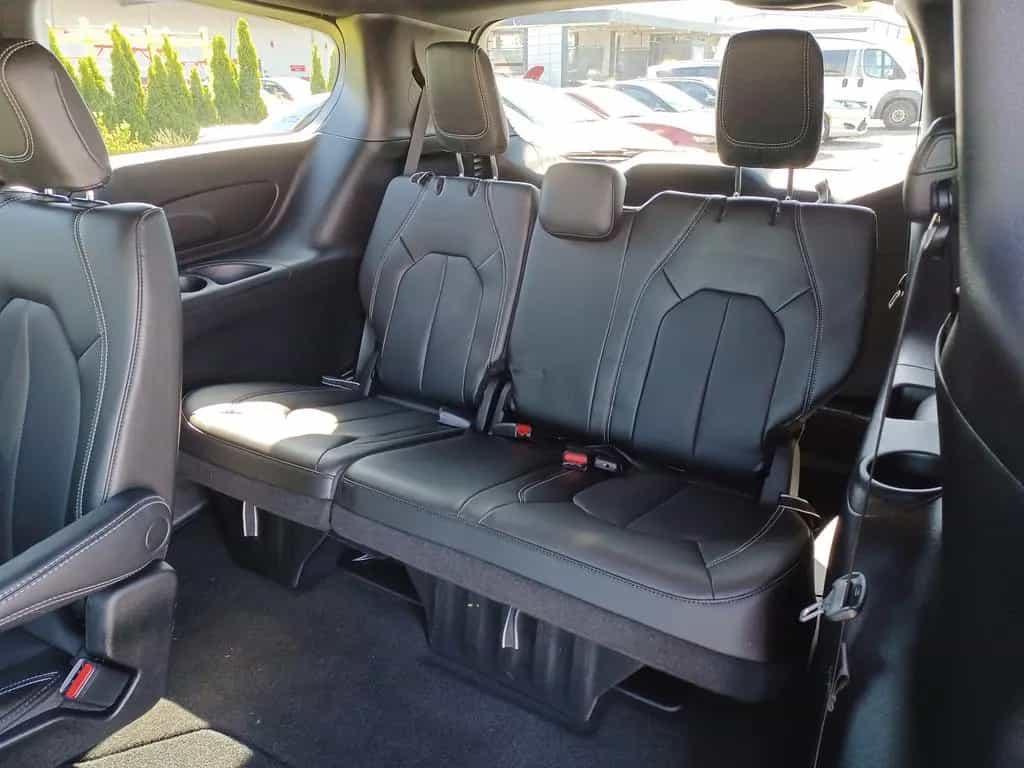 Chrysler Pacifica "S" Black-Ed.Park-Assist. 360°.ACC.7-Si 04/2023-photo-28