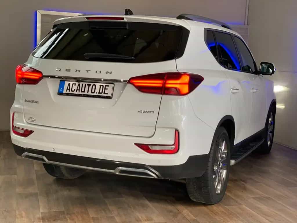 Ssangyong REXTON Sapphire 4WD AT *LEDER*360*20Zoll 01/2022-photo-11