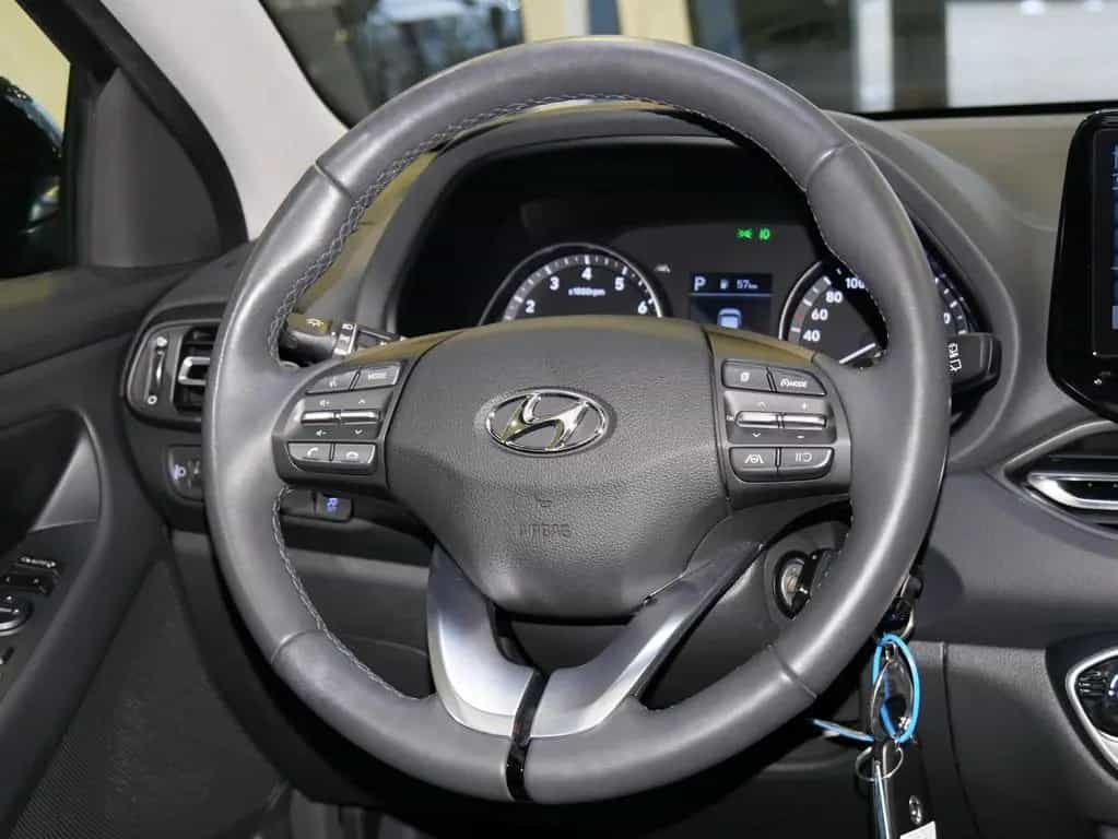 Hyundai i30 1.5 DCT Trend NaviPaket CarPlay TOP ZUSTAND 05/2024-photo-14