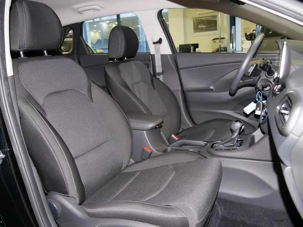 Hyundai i30 1.5 DCT Trend NaviPaket CarPlay TOP ZUSTAND 05/2024-photo-17