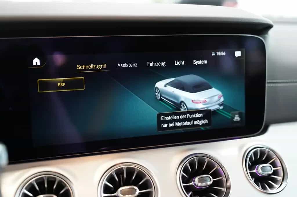 Mercedes-Benz E 220 d Cabrio AMG Line MAGIC VISION AHK AIRSCAR 03/2021-photo-20