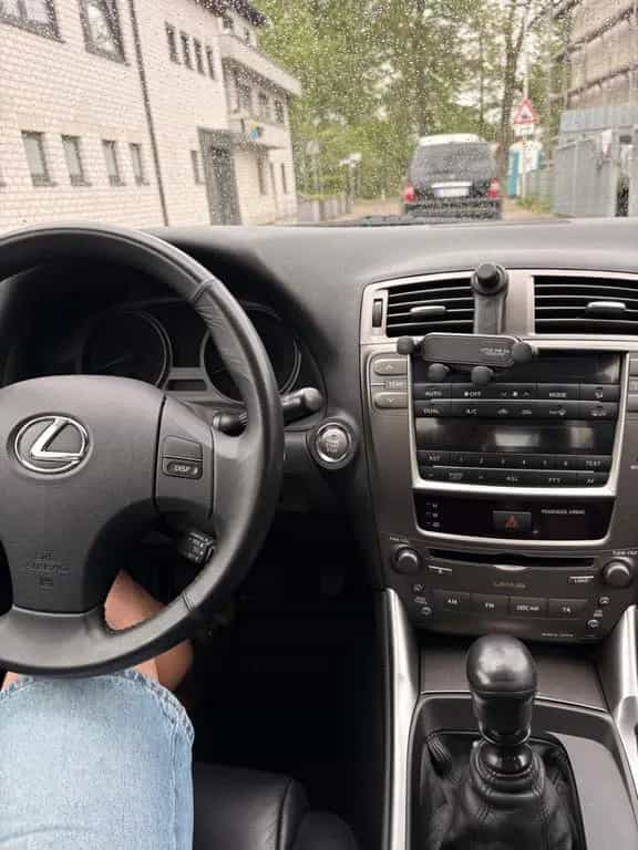 Lexus IS 220 02/2009-photo-11