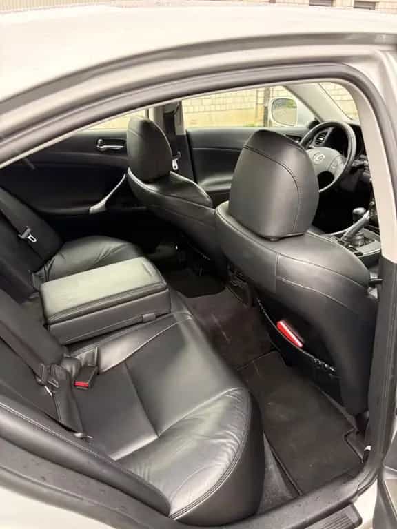 Lexus IS 220 02/2009-photo-6