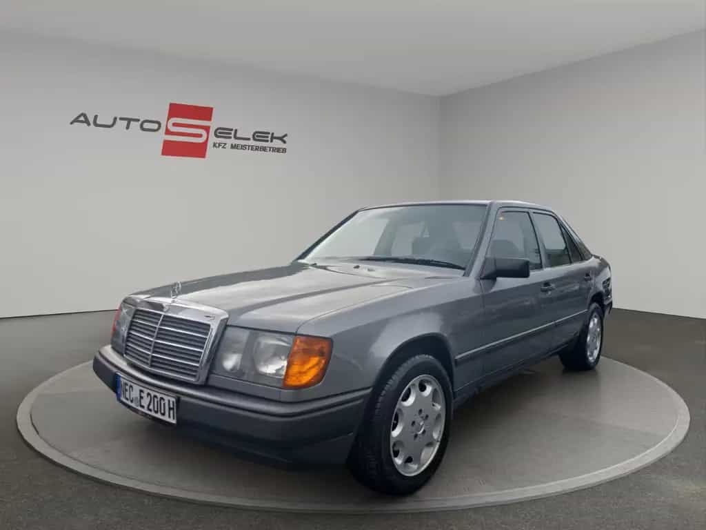 Mercedes-Benz E 200 Automatik H Zulassung Nur 9 Tsd KM 1 A Zustand 04/1988-photo-0
