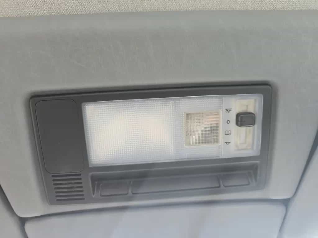 Mercedes-Benz E 200 Automatik H Zulassung Nur 9 Tsd KM 1 A Zustand 04/1988-photo-24
