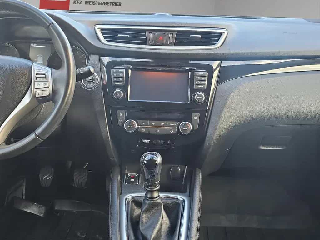 Nissan Qashqai 360°KAMERA*NAVI*KEYLES GO* 11/2015-photo-13