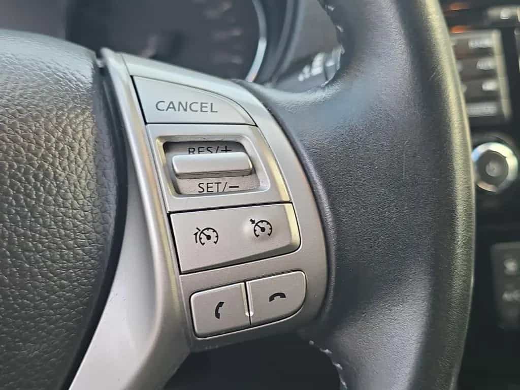 Nissan Qashqai 360°KAMERA*NAVI*KEYLES GO* 11/2015-photo-25