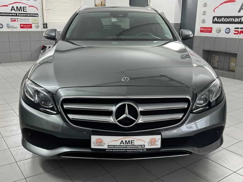 Mercedes-Benz E 200 E Klasse T-Modell 4Matic *Multibeam|RFK|AHK* 12/2017-photo-1
