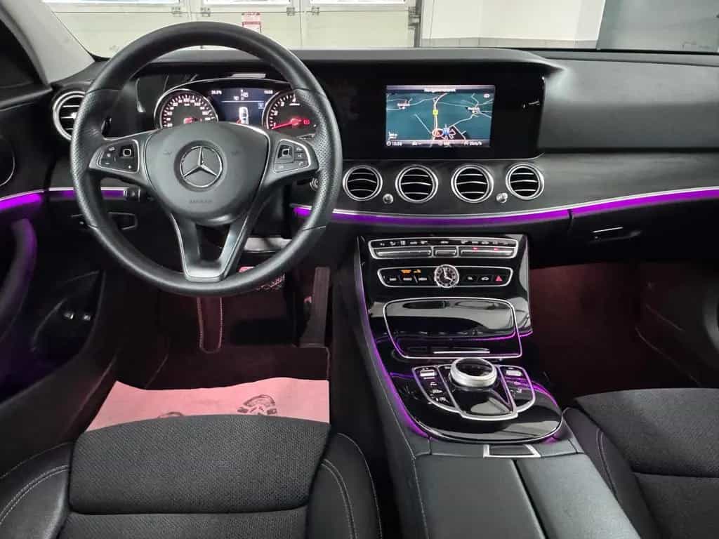 Mercedes-Benz E 200 E Klasse T-Modell 4Matic *Multibeam|RFK|AHK* 12/2017-photo-12