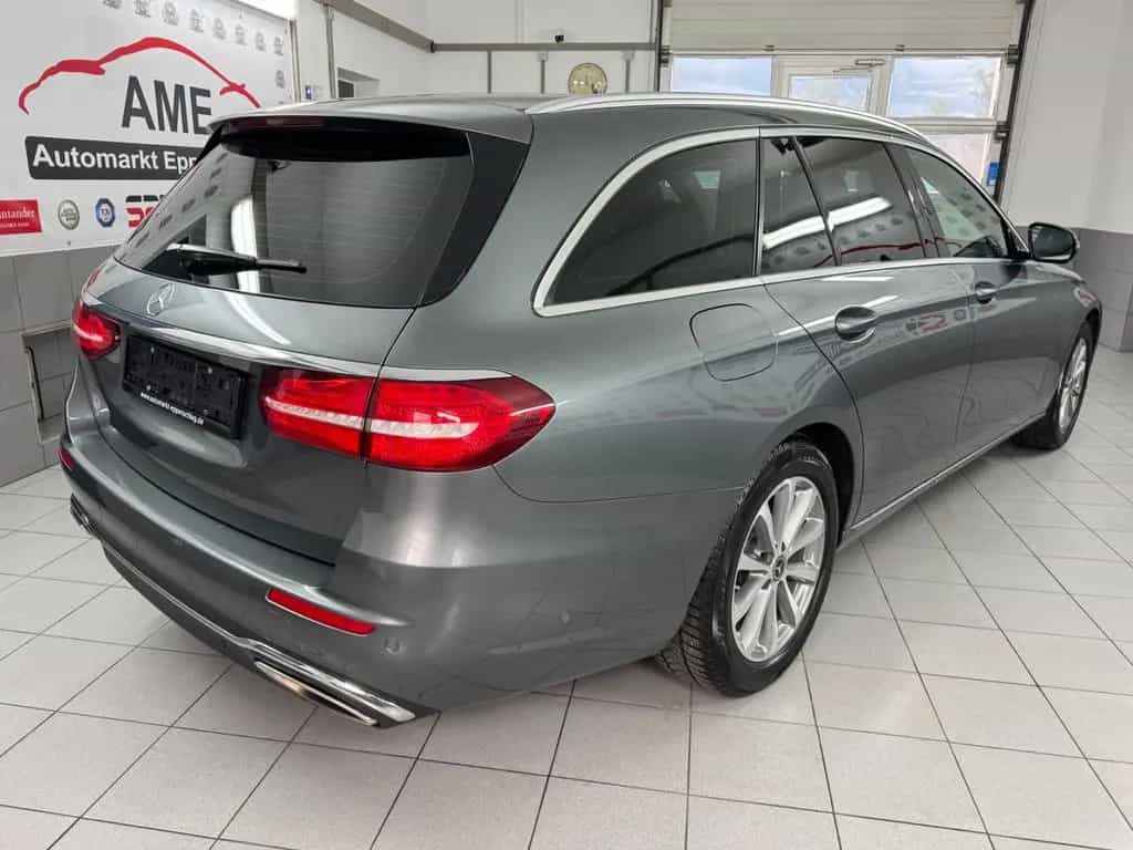 Mercedes-Benz E 200 E Klasse T-Modell 4Matic *Multibeam|RFK|AHK* 12/2017-photo-2