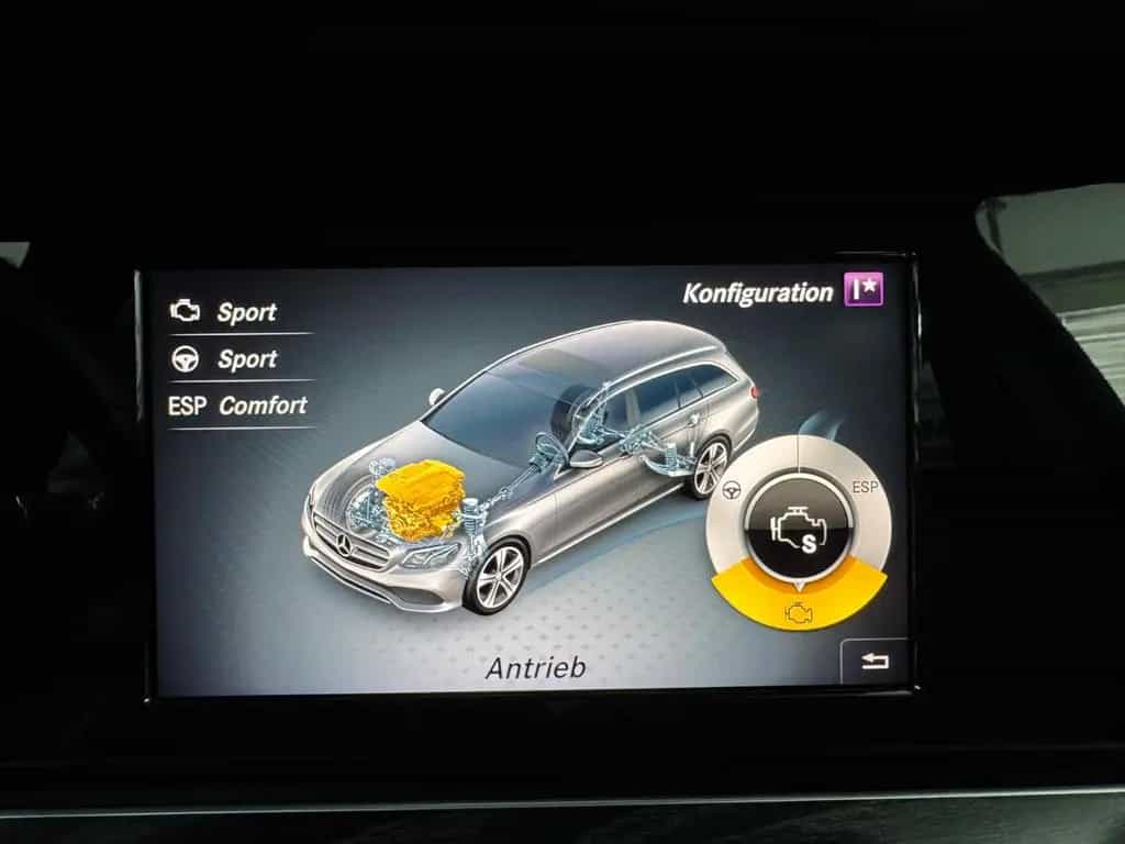 Mercedes-Benz E 200 E Klasse T-Modell 4Matic *Multibeam|RFK|AHK* 12/2017-photo-21