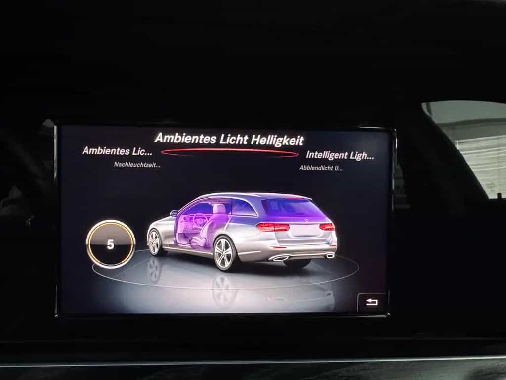 Mercedes-Benz E 200 E Klasse T-Modell 4Matic *Multibeam|RFK|AHK* 12/2017-photo-24