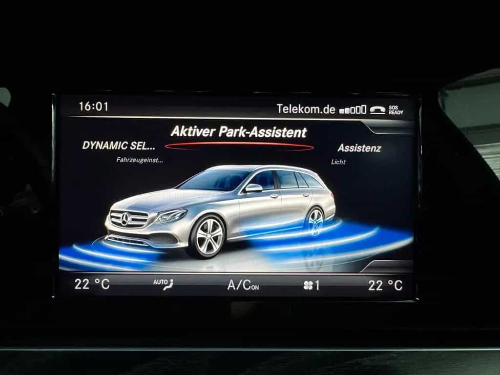 Mercedes-Benz E 200 E Klasse T-Modell 4Matic *Multibeam|RFK|AHK* 12/2017-photo-26