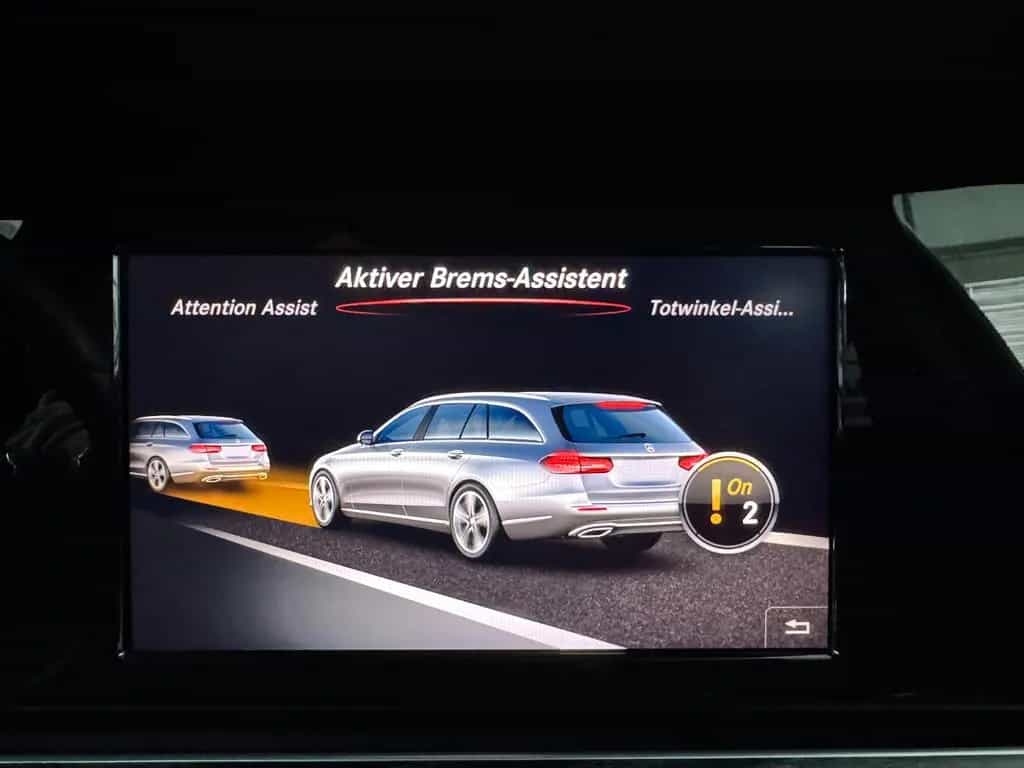 Mercedes-Benz E 200 E Klasse T-Modell 4Matic *Multibeam|RFK|AHK* 12/2017-photo-30