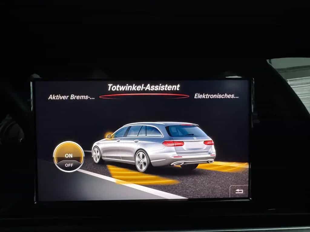 Mercedes-Benz E 200 E Klasse T-Modell 4Matic *Multibeam|RFK|AHK* 12/2017-photo-33