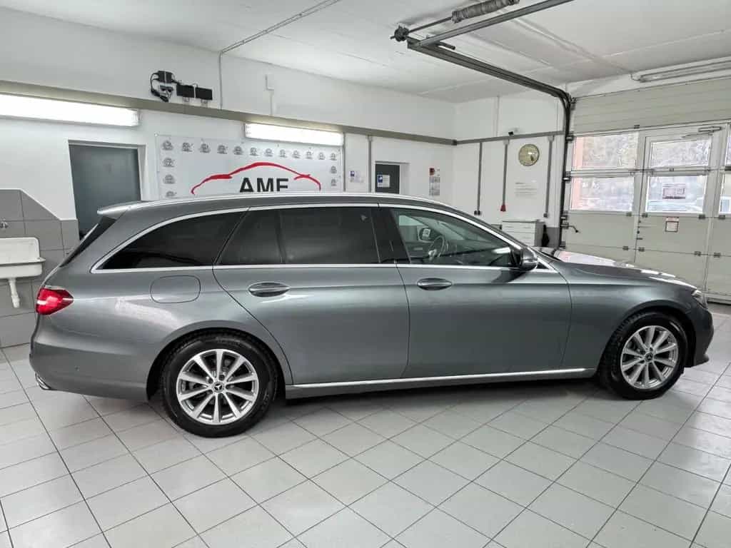 Mercedes-Benz E 200 E Klasse T-Modell 4Matic *Multibeam|RFK|AHK* 12/2017-photo-5