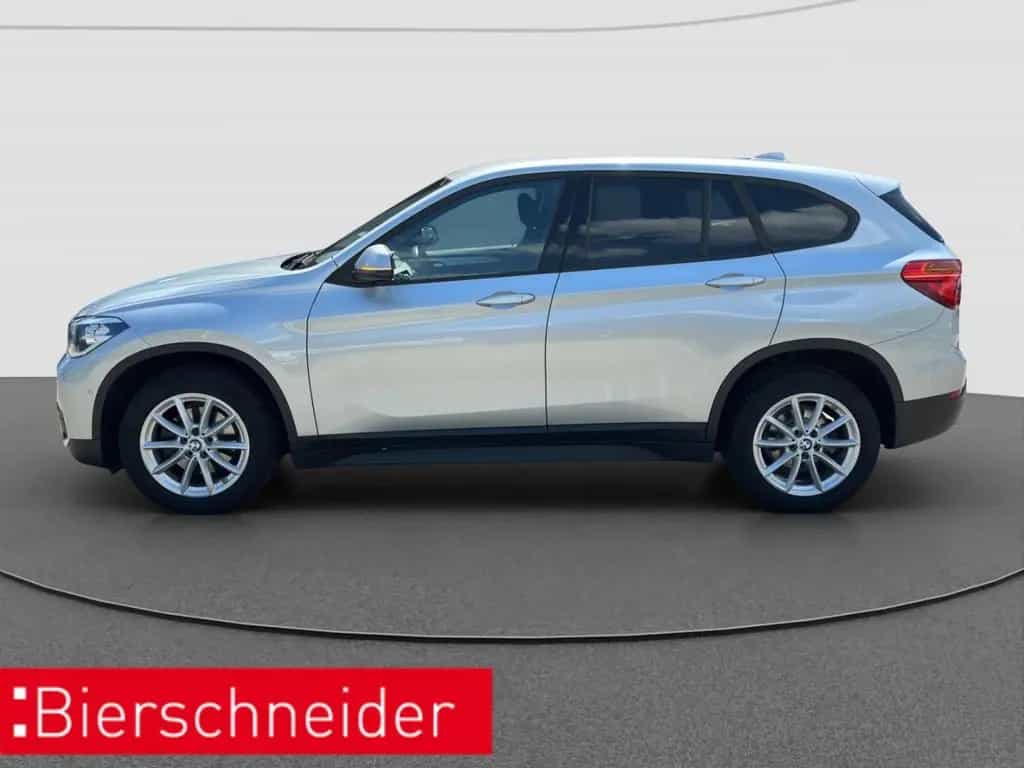 BMW X1 sDrive 18i Advantage NAVI KAMERA SHZ DAB 02/2019-photo-3