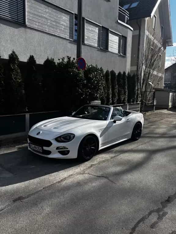 Fiat 124 Spider 1.4 MultiAir Turbo Lusso Lusso 04/2016-photo-0