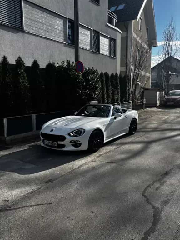 Fiat 124 Spider 1.4 MultiAir Turbo Lusso Lusso 04/2016-photo-1
