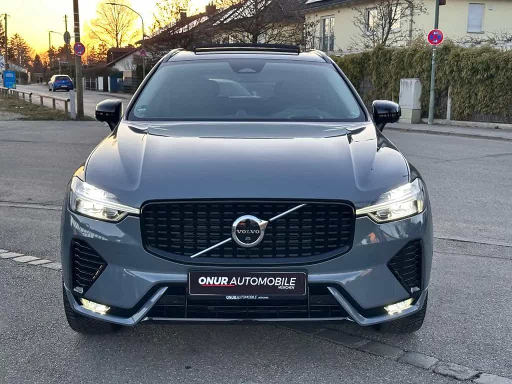 Volvo XC60 Ultimate Dark AWD Navi Leder HuD Pano B&W 10/2022-photo-1