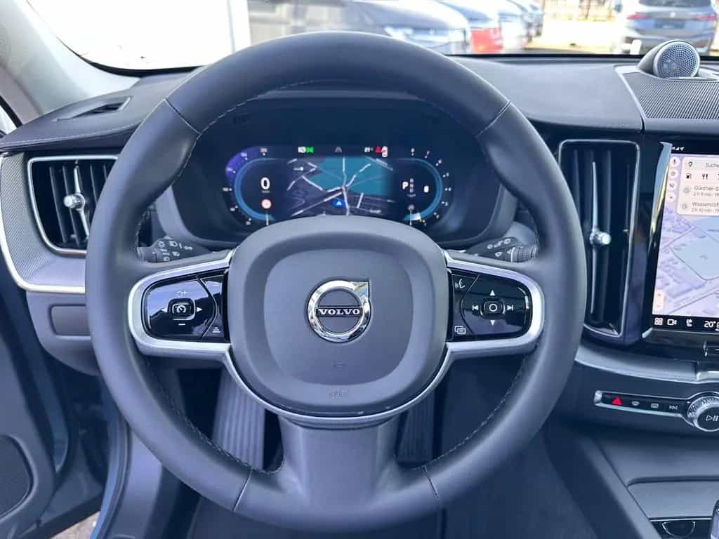 Volvo XC60 Ultimate Dark AWD Navi Leder HuD Pano B&W 10/2022-photo-16