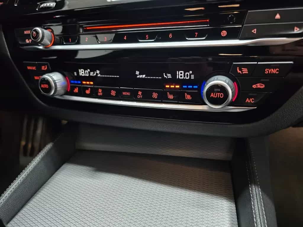 BMW 530 i Lim. M Sport LED Komfortsitz Kamera Yido 11/2017-photo-12