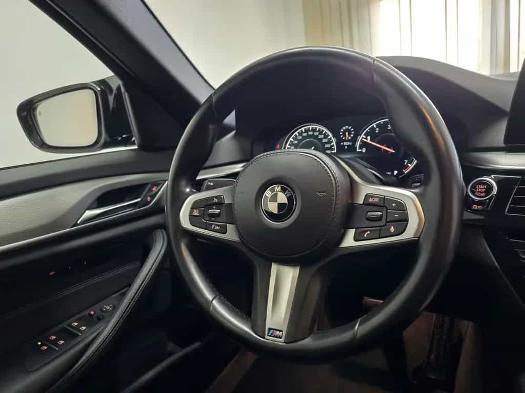 BMW 530 i Lim. M Sport LED Komfortsitz Kamera Yido 11/2017-photo-9