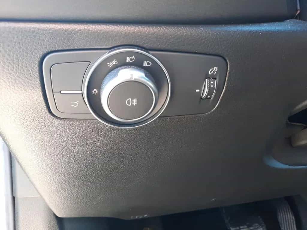 Alfa Romeo Tonale 1.5 Ti Navi Kamera ALU SHZ ACC Teilleder 03/2024-photo-11