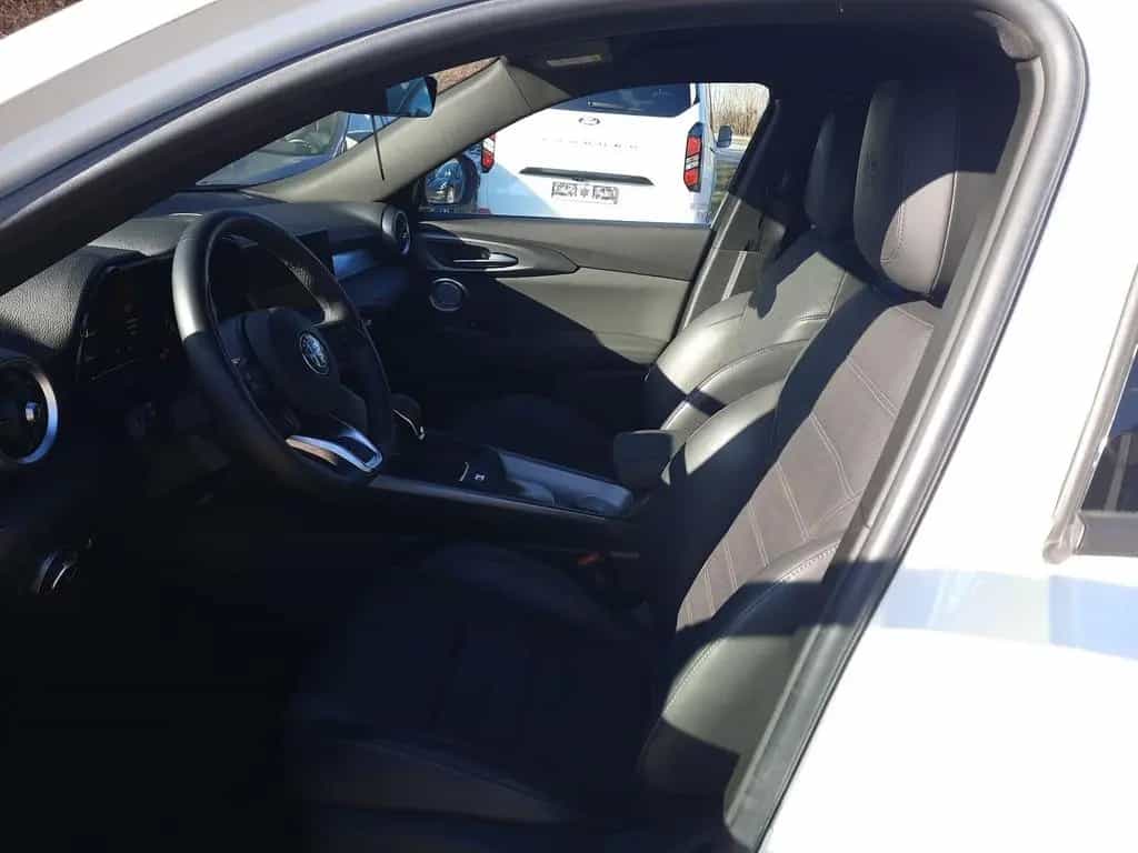 Alfa Romeo Tonale 1.5 Ti Navi Kamera ALU SHZ ACC Teilleder 03/2024-photo-12