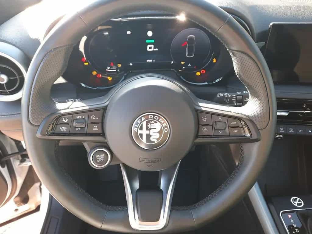 Alfa Romeo Tonale 1.5 Ti Navi Kamera ALU SHZ ACC Teilleder 03/2024-photo-14