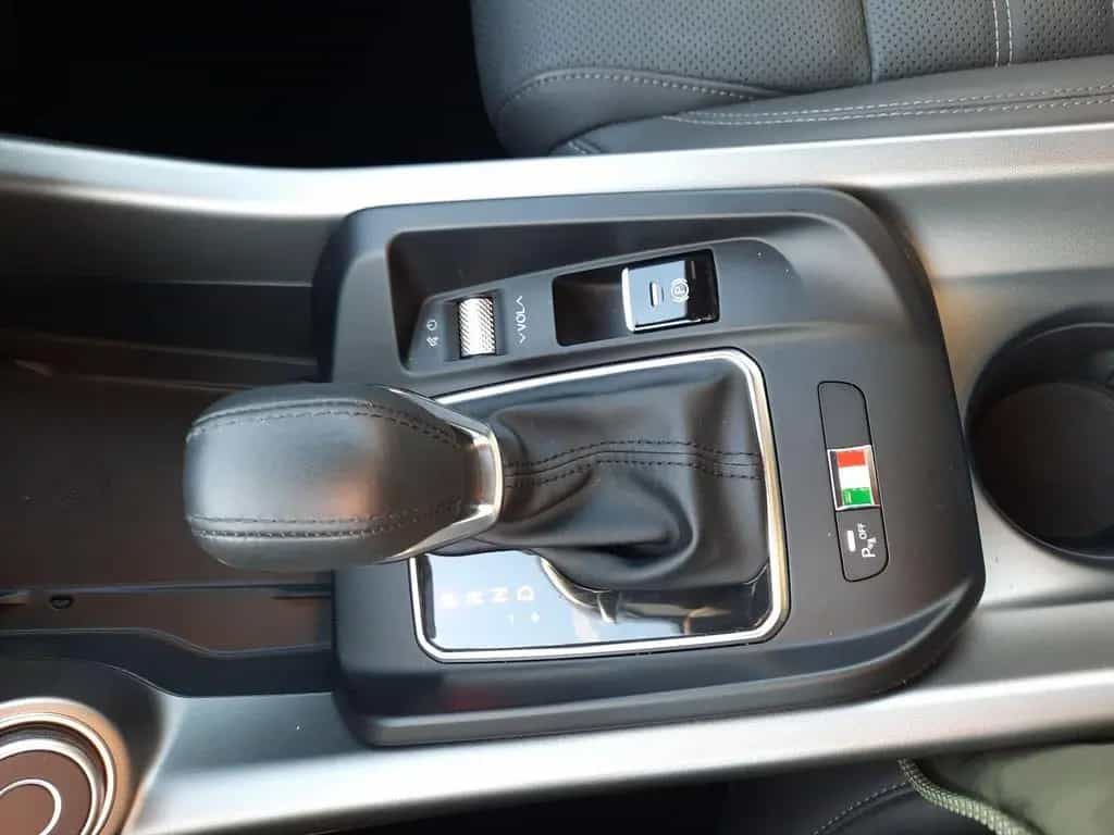 Alfa Romeo Tonale 1.5 Ti Navi Kamera ALU SHZ ACC Teilleder 03/2024-photo-22