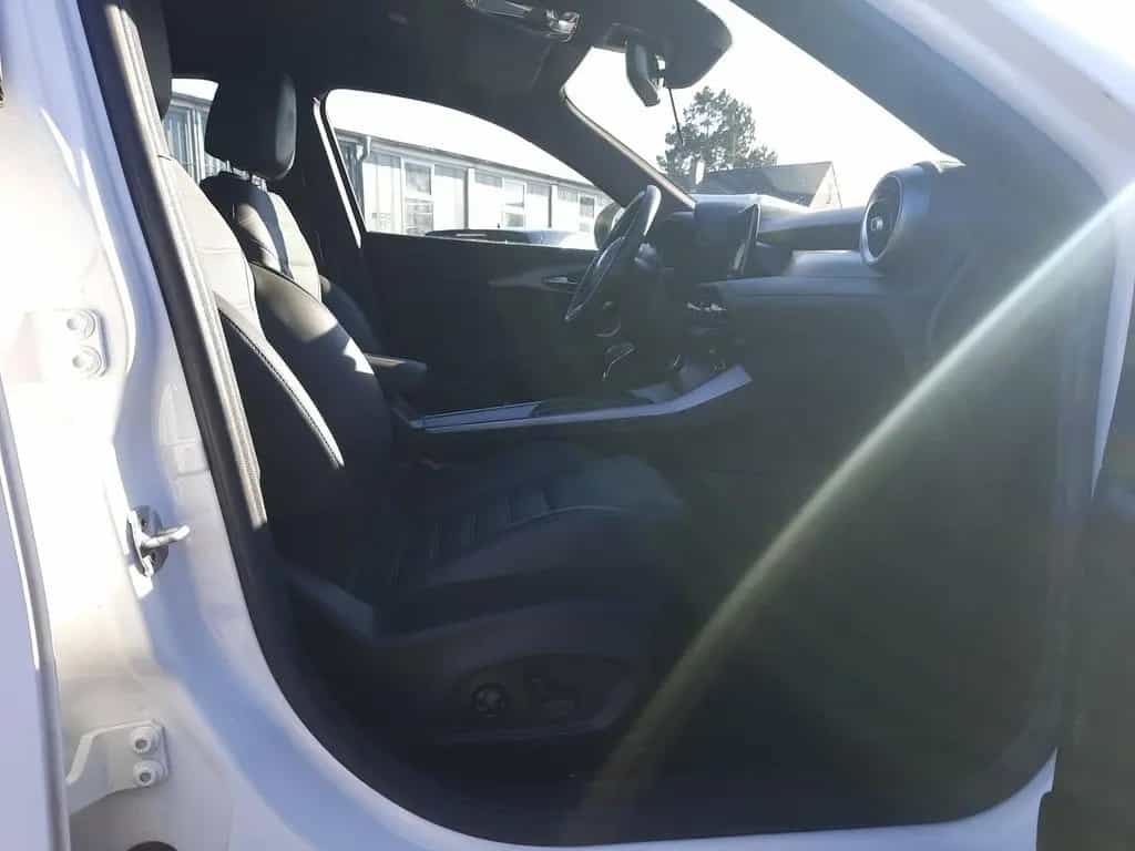Alfa Romeo Tonale 1.5 Ti Navi Kamera ALU SHZ ACC Teilleder 03/2024-photo-23