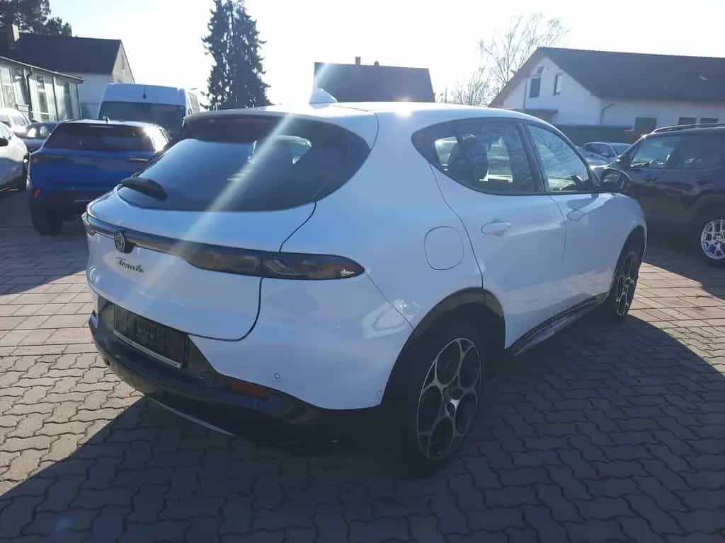 Alfa Romeo Tonale 1.5 Ti Navi Kamera ALU SHZ ACC Teilleder 03/2024-photo-4