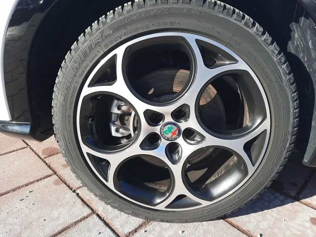 Alfa Romeo Tonale 1.5 Ti Navi Kamera ALU SHZ ACC Teilleder 03/2024-photo-8