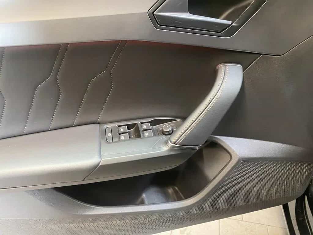 Cupra Leon 1.5 eTSI DCC ACC AUT Kam. Navi Sportp. LED 02/2024-photo-8