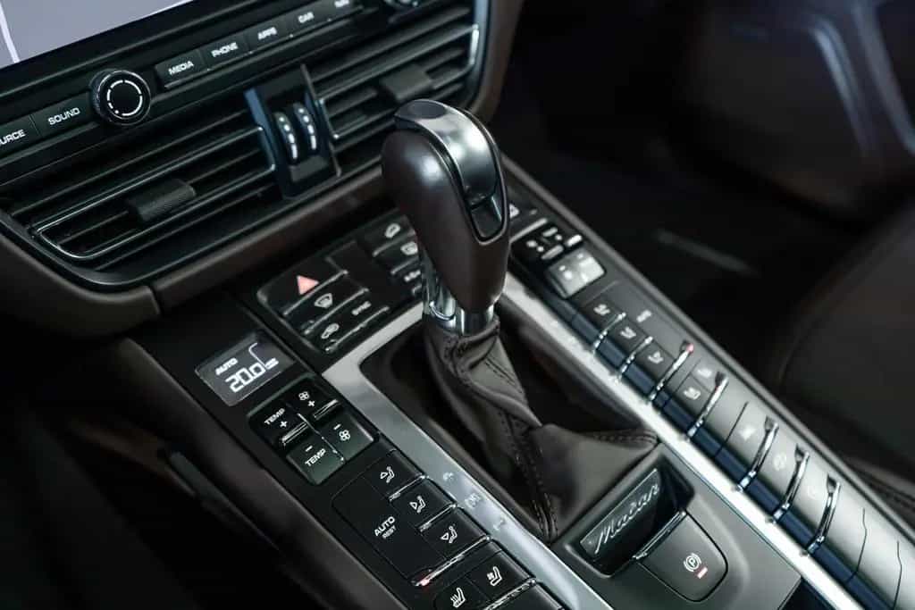 Porsche Macan GTS 2.9 V6 PDLS+ AHK 360° BOSE PANO STHZ 05/2021-photo-22
