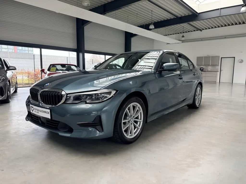 BMW 3 Series 320 ADVANTAGE NAV+LASER+DISPLAY+HARMAN+STANDHEIZ 09/2019-photo-8