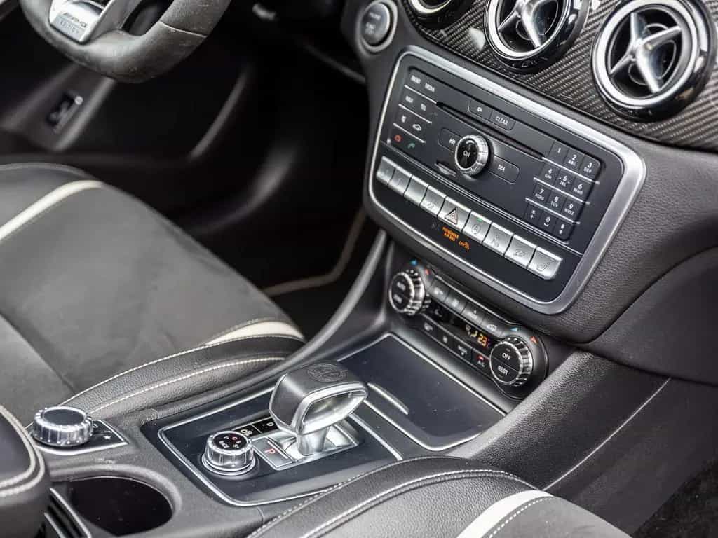 Mercedes-Benz CLA-Class 4Matic NIGHT/SCHALENS./PANO/H&K/KAM. 09/2018-photo-27